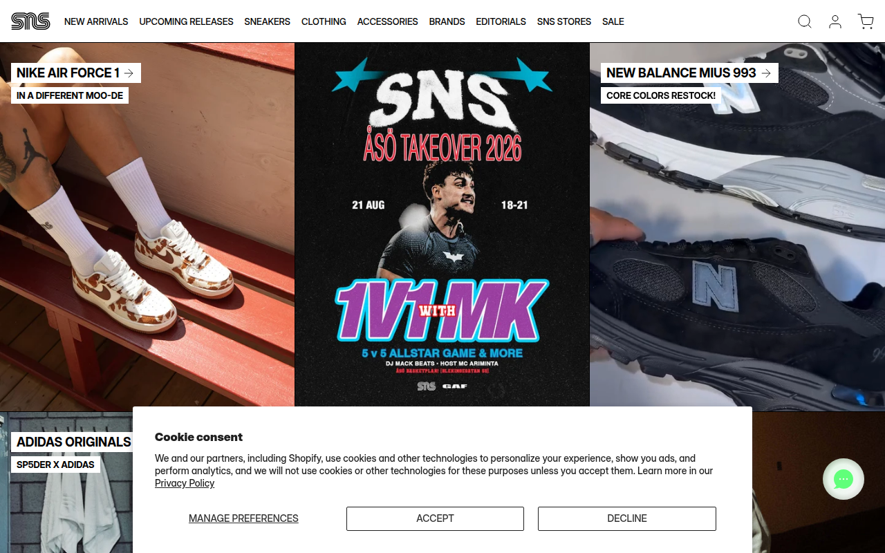 Screenshot van sneakersnstuff.com