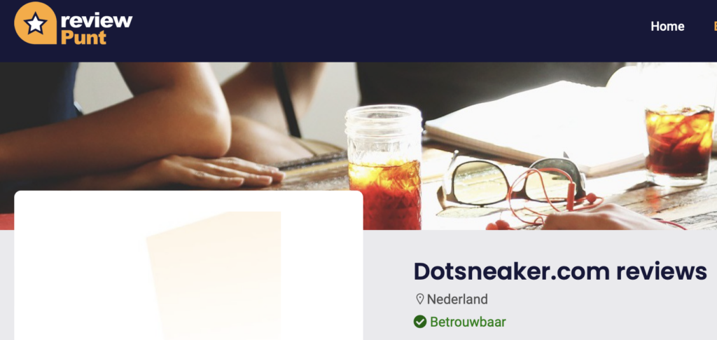 Screenshot van de pagina van Dotsneaker.com op Reviewpunt.nl